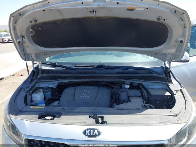 KIA Sedona L 2017 KNDMA5C16H6264252 Image 10
