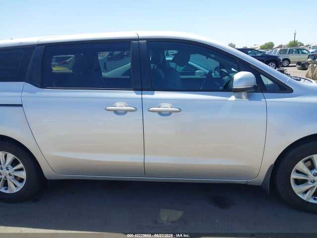 KIA Sedona L 2017 KNDMA5C16H6264252 Image 13