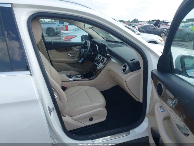 Продажа на аукционе авто 2017 Mercedes-benz Glc 300, vin: WDC0G4JB0HF137252, номер лота: 45229688