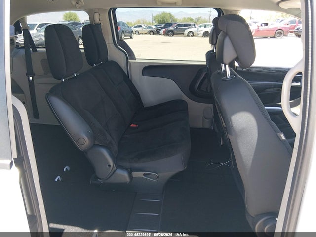 2C4RDGBG3JR309922 Dodge Grand Caravan Se