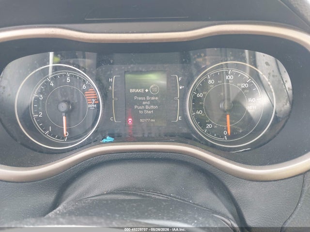 2016 Jeep Cherokee 75th Anniversary მანქანა იყიდება აუქციონზე, vin: 1C4PJLCB4GW290972, აუქციონის ნომერი: 45229707