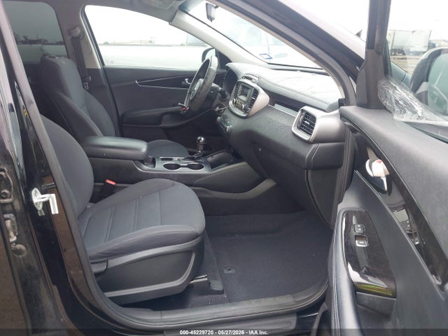 Продажа на аукционе авто 2016 Kia Sorento 2.4l L, vin: 5XYPG4A35GG007282, номер лота: 45229720