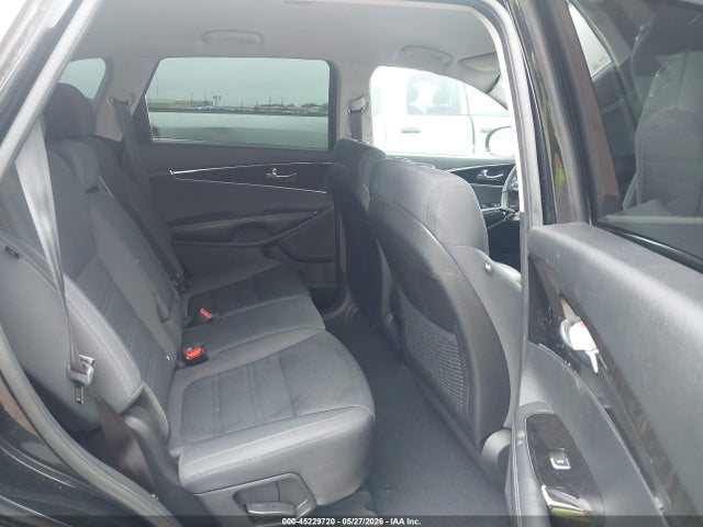 Продажа на аукционе авто 2016 Kia Sorento 2.4l L, vin: 5XYPG4A35GG007282, номер лота: 45229720