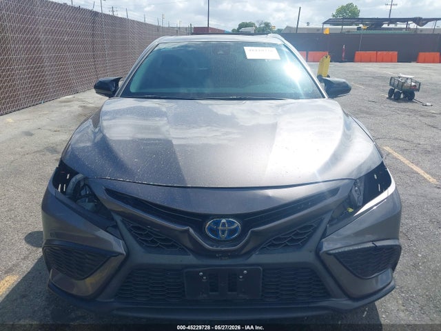 2023 Toyota Camry Se Hybrid მანქანა იყიდება აუქციონზე, vin: 4T1S31AK3PU055031, აუქციონის ნომერი: 45229728