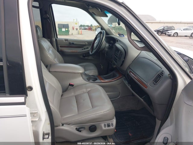 Продаж на аукціоні авто 1999 Lincoln Navigator, vin: 5LMRU27L8XLJ12683, номер лоту: 45229737