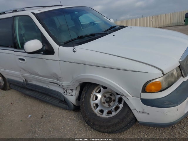 Продаж на аукціоні авто 1999 Lincoln Navigator, vin: 5LMRU27L8XLJ12683, номер лоту: 45229737