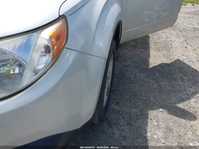 Продажа на аукционе авто 2013 Subaru Forester 2.5x, vin: JF2SHABCXDH418024, номер лота: 45229741