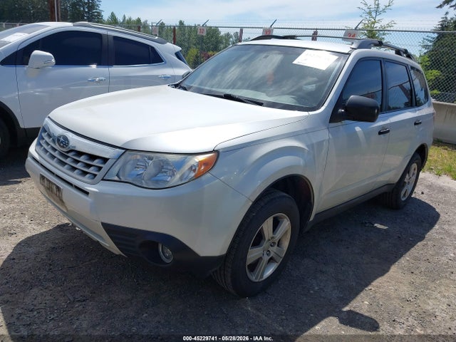 Продажа на аукционе авто 2013 Subaru Forester 2.5x, vin: JF2SHABCXDH418024, номер лота: 45229741
