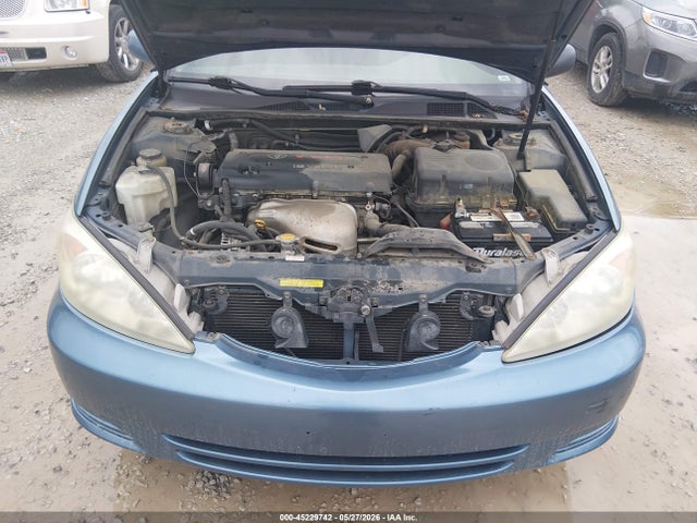 45229742 :رقم المزاد ، 4T1BE32KX4U832739 vin ، 2004 Toyota Camry Le مزاد بيع