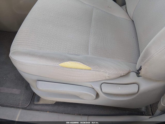 KIA Sedona L 2018 KNDMA5C11J6388807 Image 6