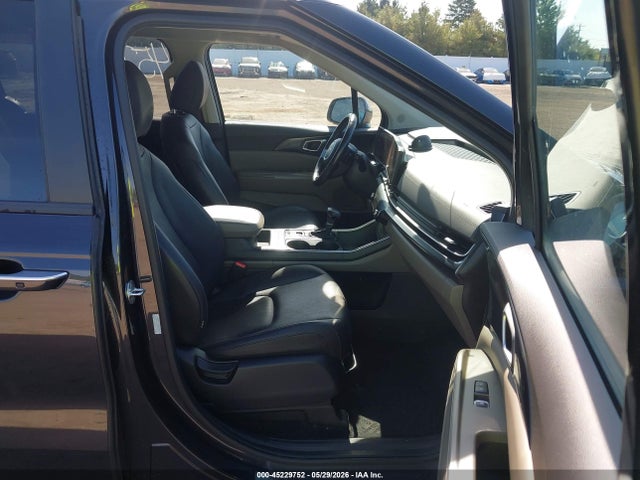 45229752 :رقم المزاد ، KNDNB5K33S6484640 vin ، 2025 Kia Carnival Mpv Lxs مزاد بيع