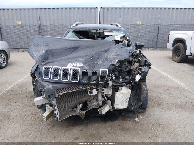 1C4PJLCB4MD125706 Jeep Cherokee Latitude Fwd