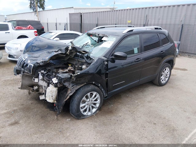 1C4PJLCB4MD125706 Jeep Cherokee Latitude Fwd
