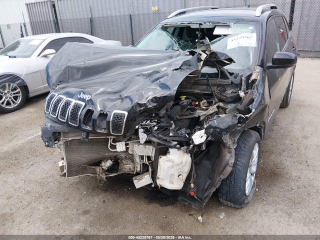 1C4PJLCB4MD125706 Jeep Cherokee Latitude Fwd