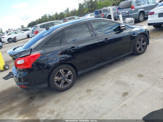 Ford FOCUS SE 2014 1FADP3F21EL271250 Image 4