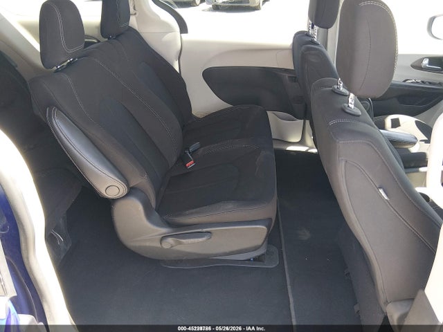 2C4RC1AG6MR558396 Chrysler Voyager L