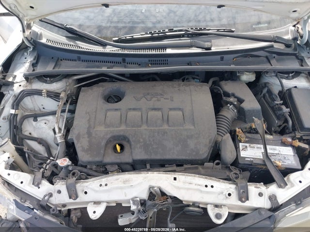 5YFBURHEXJP816917 Toyota COROLLA LE