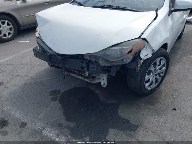 5YFBURHEXJP816917 Toyota COROLLA LE