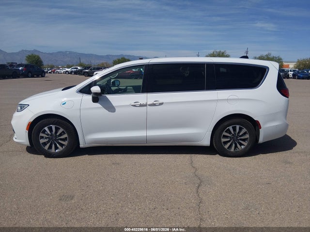 Chrysler Pacifica Hybrid Touring L 2023 2C4RC1L75PR572761 Image 14
