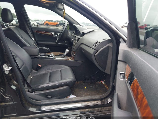 Продаж на аукціоні авто 2011 Mercedes-benz C 300 Luxury 4matic/sport 4matic, vin: WDDGF8BB4BR145069, номер лоту: 45229826