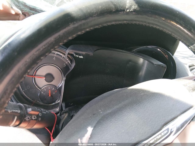 2014 Chrysler Town & Country S მანქანა იყიდება აუქციონზე, vin: 2C4RC1HG3ER304278, აუქციონის ნომერი: 45229855