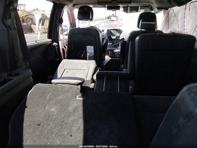 2014 Chrysler Town & Country S მანქანა იყიდება აუქციონზე, vin: 2C4RC1HG3ER304278, აუქციონის ნომერი: 45229855