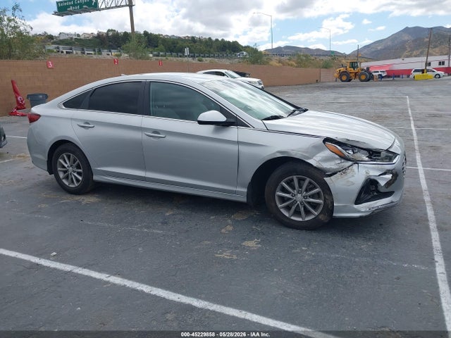 Hyundai SONATA SE 2018 5NPE24AF0JH685289 Image 13