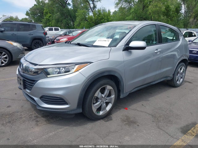 Honda HR-V LX 2019 3CZRU5H33KG716116 Image 2