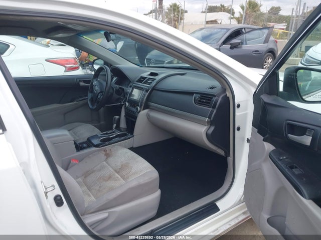 Aukcja sprzedaży 2014 Toyota Camry Le, vin: 4T4BF1FK9ER441696, numer aukcji: 45229892
