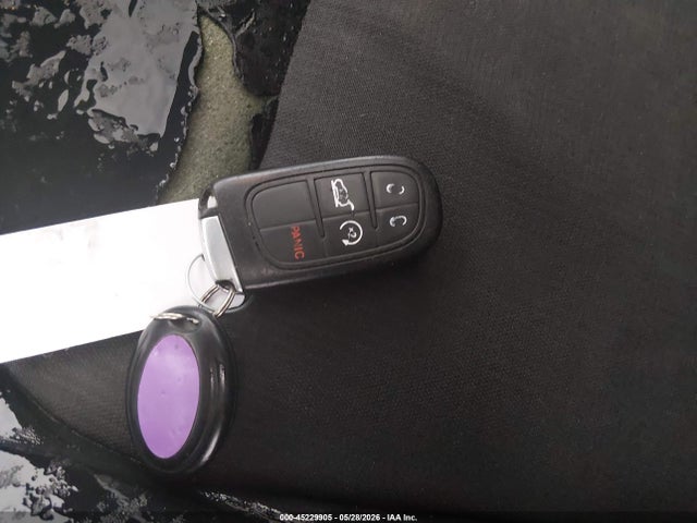 1C4PJMBS5HW633880 Jeep Cherokee Trailhawk 4x4