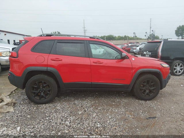 1C4PJMBS5HW633880 Jeep Cherokee Trailhawk 4x4