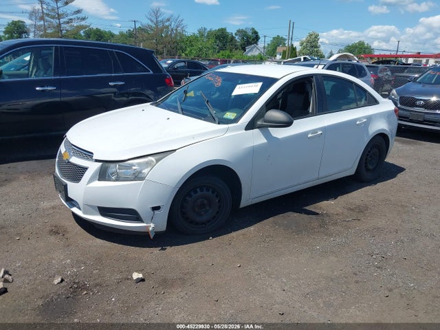 45229930 :رقم المزاد ، 1G1PA5SG5D7182660 vin ، 2013 Chevrolet Cruze Ls Auto مزاد بيع