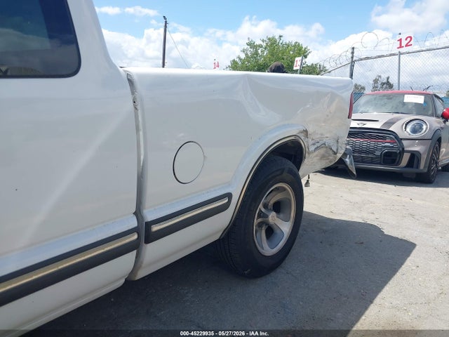45229935 :رقم المزاد ، 1GCCS19W528133118 vin ، 2002 Chevrolet S-10 Ls مزاد بيع