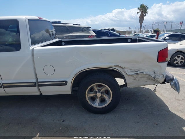 45229935 :رقم المزاد ، 1GCCS19W528133118 vin ، 2002 Chevrolet S-10 Ls مزاد بيع