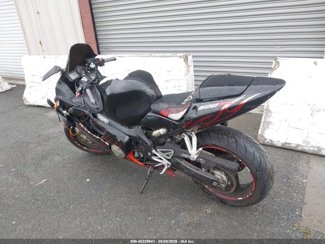 Продаж на аукціоні авто 2001 Honda Cbr600 F4, vin: JH2PC35181M201557, номер лоту: 45229941