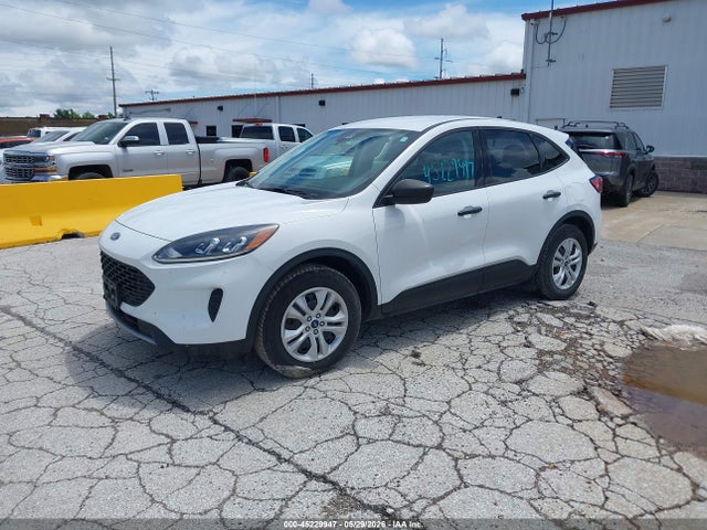 45229947 :رقم المزاد ، 1FMCU0F67NUB18054 vin ، 2022 Ford Escape S مزاد بيع