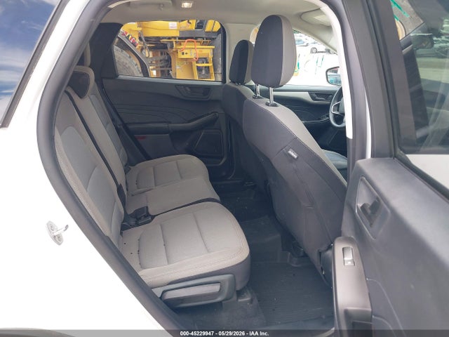 45229947 :رقم المزاد ، 1FMCU0F67NUB18054 vin ، 2022 Ford Escape S مزاد بيع