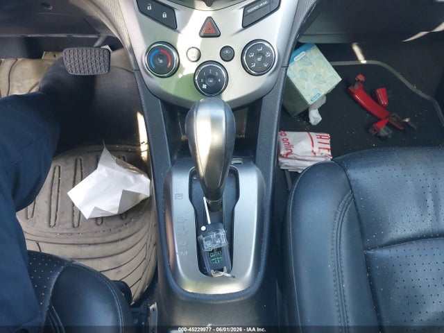 Chevrolet Sonic Ltz Auto 2016 1G1JE5SB4G4137116 Image 11