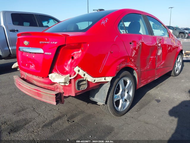 Chevrolet Sonic Ltz Auto 2016 1G1JE5SB4G4137116 Image 4