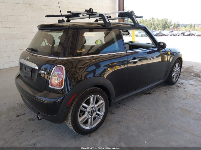 45230031 :رقم المزاد ، WMWSU3C50CT184782 vin ، 2012 Mini Cooper مزاد بيع
