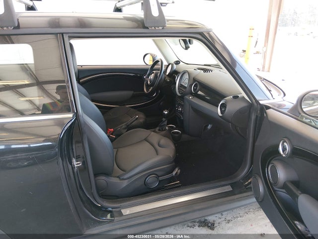 45230031 :رقم المزاد ، WMWSU3C50CT184782 vin ، 2012 Mini Cooper مزاد بيع
