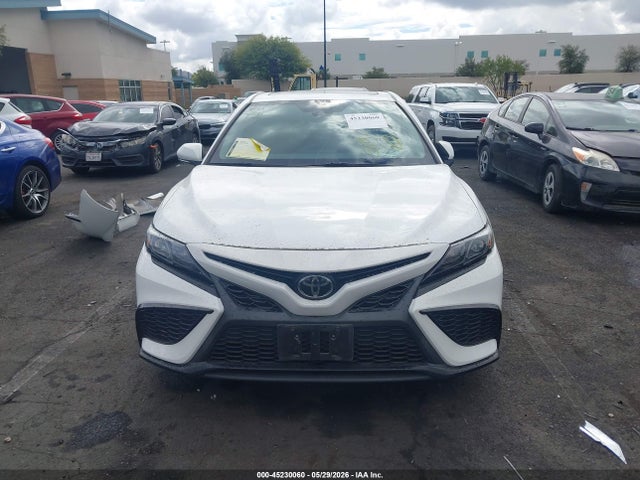 4T1T11AK4NU065784 Toyota CAMRY SE