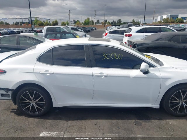 4T1T11AK4NU065784 Toyota CAMRY SE