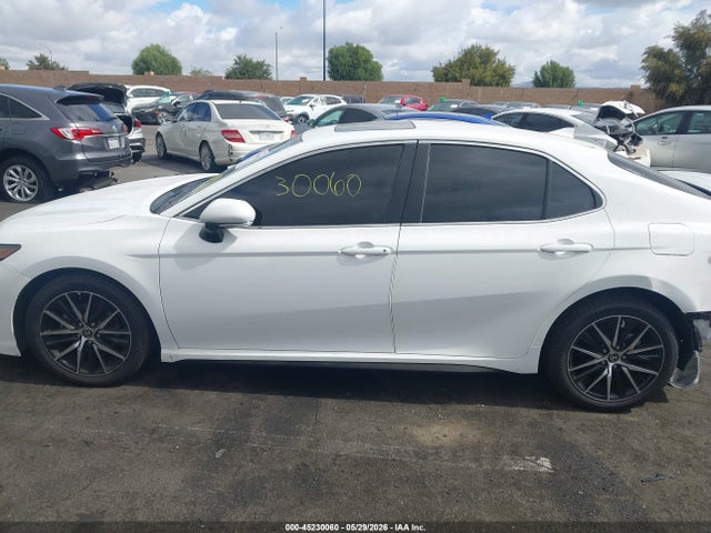 4T1T11AK4NU065784 Toyota CAMRY SE