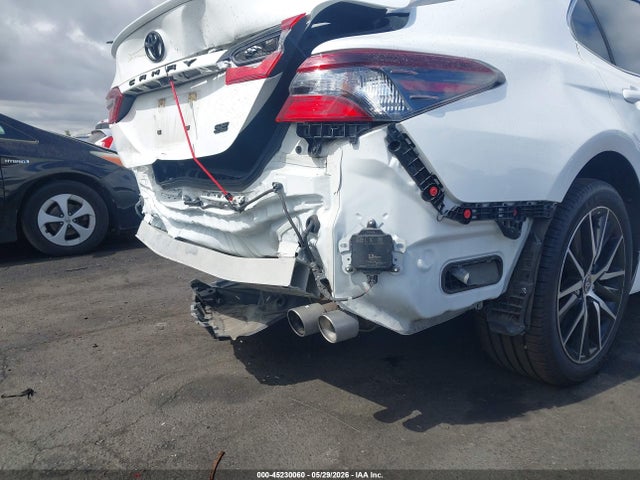 4T1T11AK4NU065784 Toyota CAMRY SE