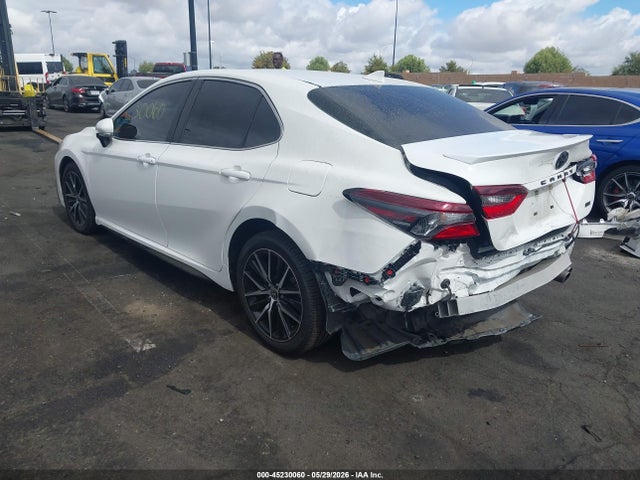 4T1T11AK4NU065784 Toyota CAMRY SE
