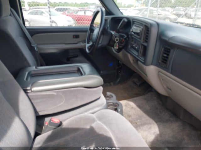 45230113 :رقم المزاد ، 3GNEC16Z12G283233 vin ، 2002 Chevrolet Suburban 1500 Ls مزاد بيع