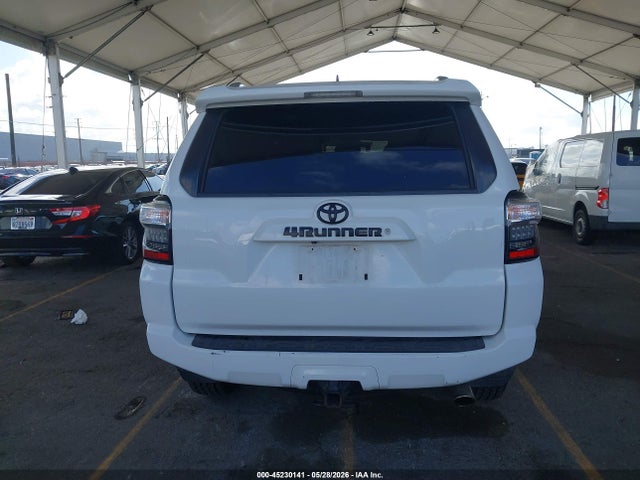 Toyota 4RUNNER SR5 2017 JTEBU5JR6H5462340 Image 17