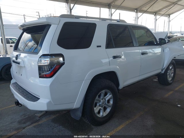 Toyota 4RUNNER SR5 2017 JTEBU5JR6H5462340 Image 4