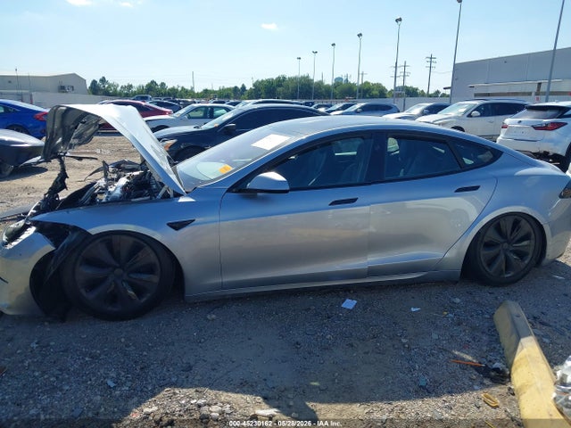 2024 Tesla Model S Long Range მანქანა იყიდება აუქციონზე, vin: 5YJSA1E54RF542877, აუქციონის ნომერი: 45230162